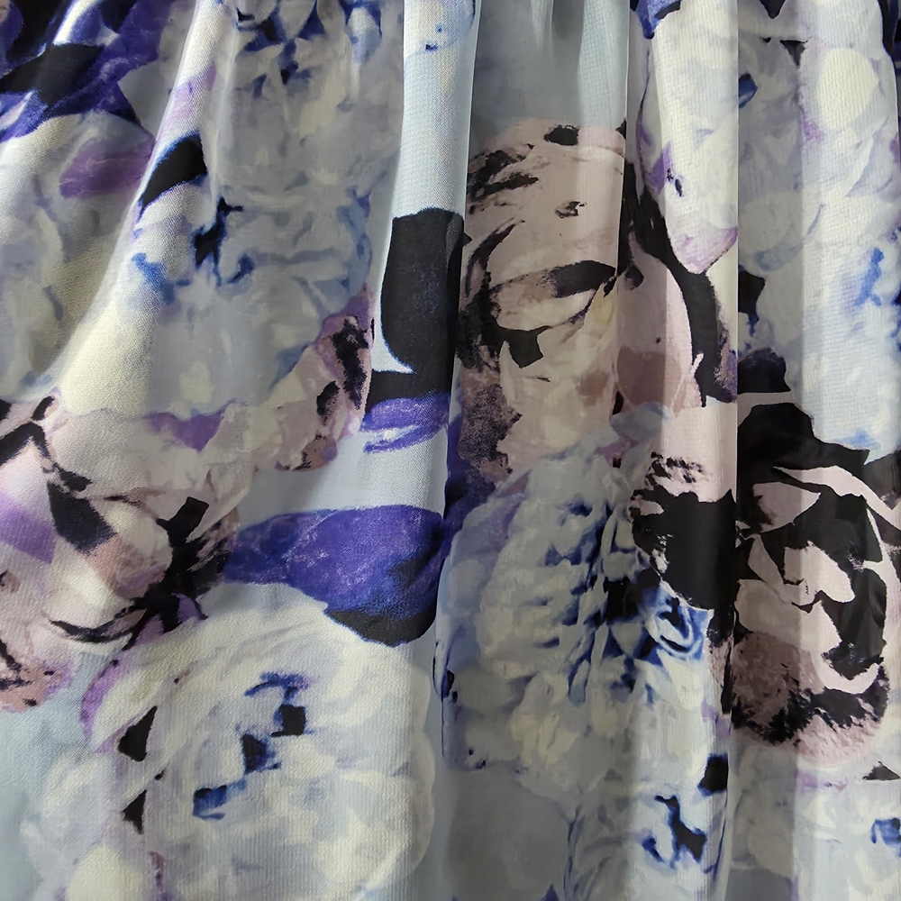 Jennifer Lopez Floral Camisole in Blue and Pink - Picture 4 of 4